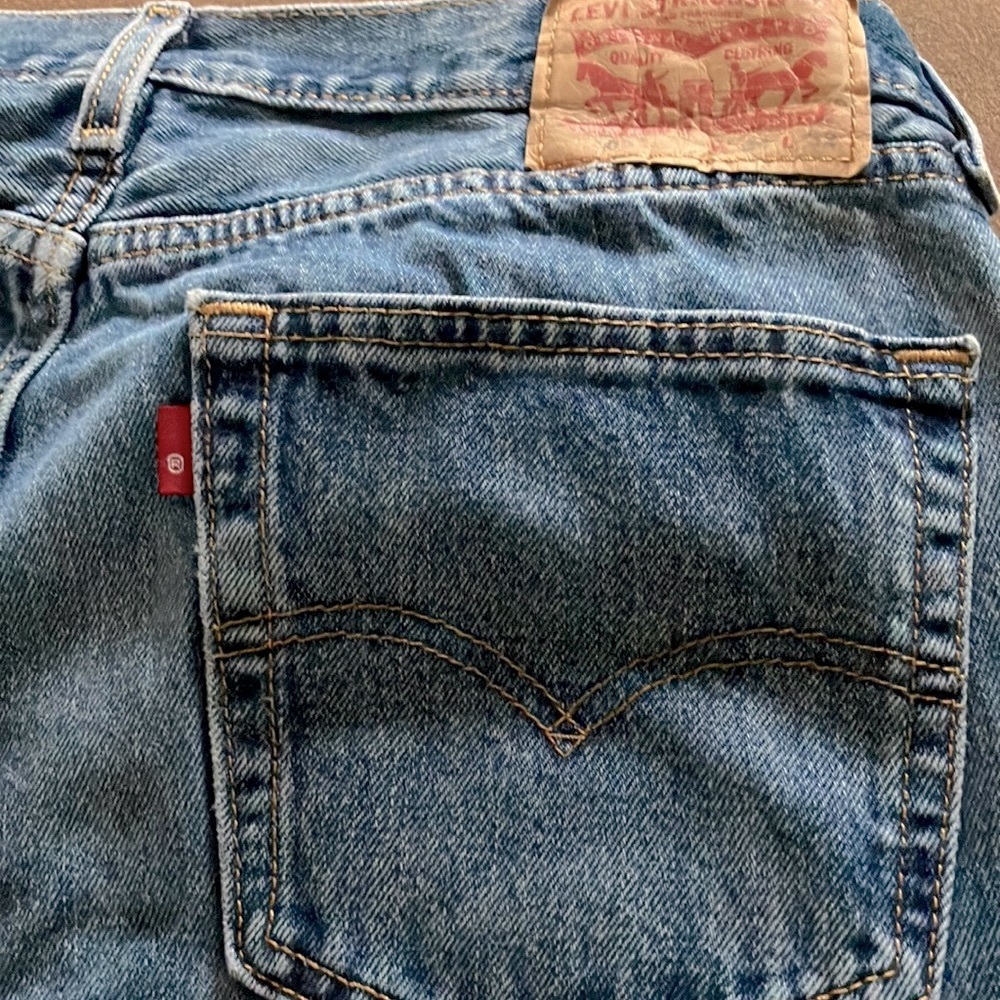 Levi's 505 Blue Jeans with Vintage Appeal 34x32‎ (Red Tab No Text)